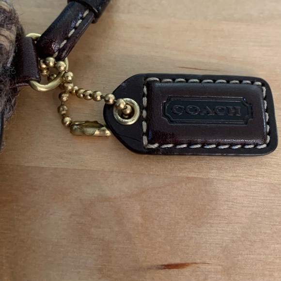 Coach chevron knit wristlet!! So cute!! - Picture 2 of 3